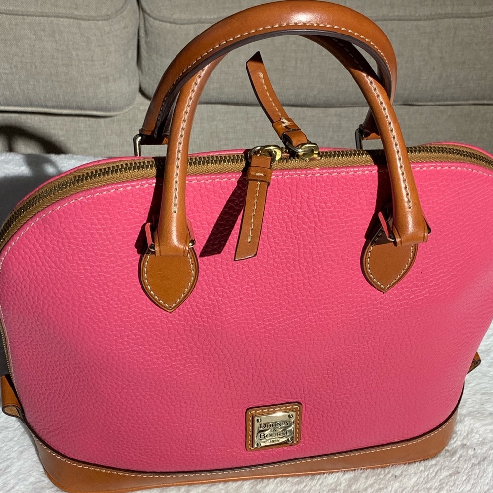 Dooney & Bourke Bag